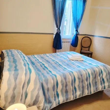 Albus Apartment